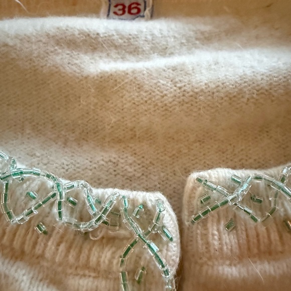 Vintage Women’s Beaded Cardigan Sweater - Picture 14 of 14